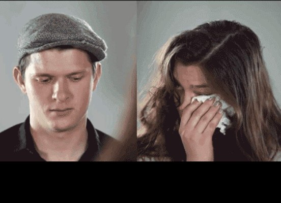 Exnovios se enfrentan