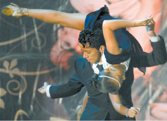 Espectacular ritmo de tango argentino en Medellín