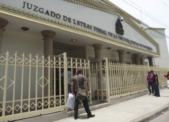 Juez deja sin valor y efecto órdenes de captura en contra de estudiantes de la UNAH