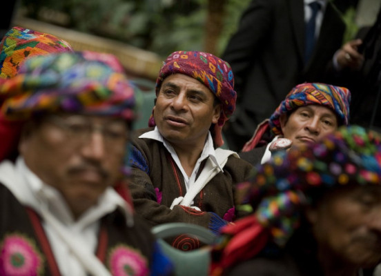 Guatemala conmemora hoy 16 años de paz