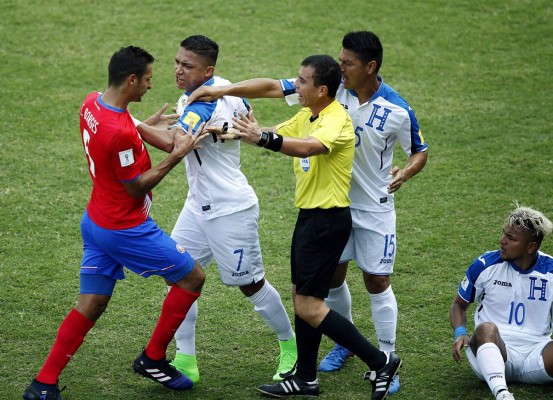 Mal trabajo de Joel Aguilar Chicas