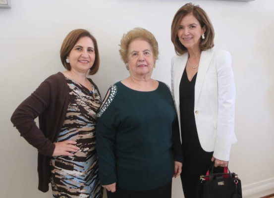 Japón ofreció una tradicional ceremonia del té