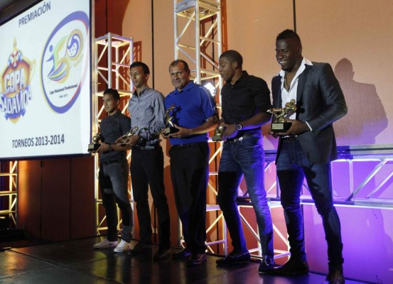 Liga Nacional de Honduras premia a lo mejor del 2013 - 2014