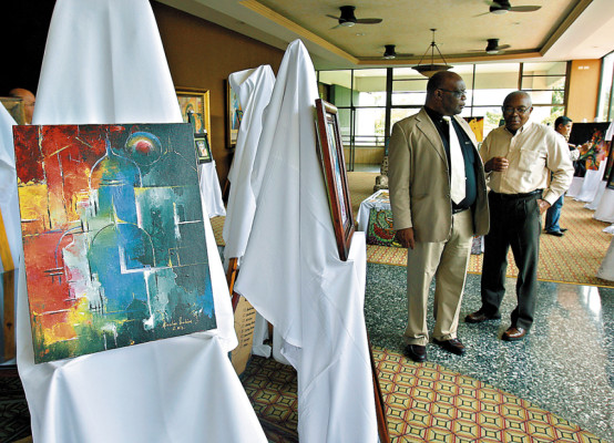 Homenaje a la labor artesanal de Honduras