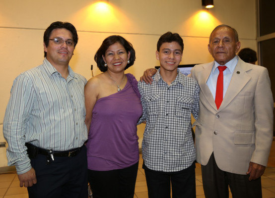 Empresarios reconocen talento fotográfico