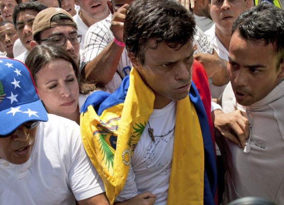 Leopoldo López enfrenta audiencia crucial