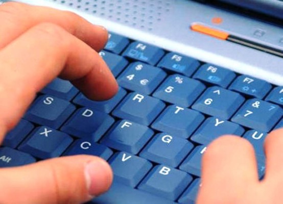 ¿Por qué los teclados tienen las letras desordenadas?