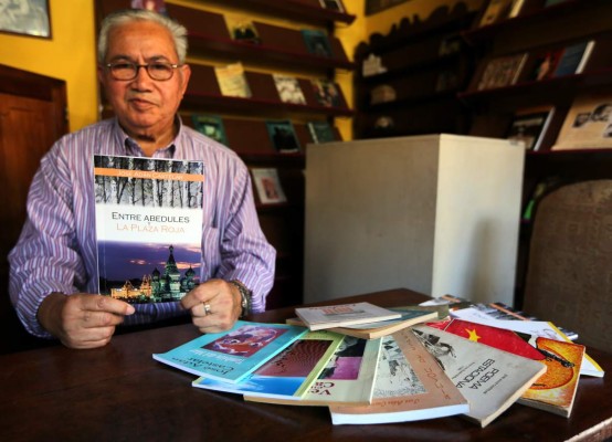 José Adán Castelar, poeta de pluma sencilla