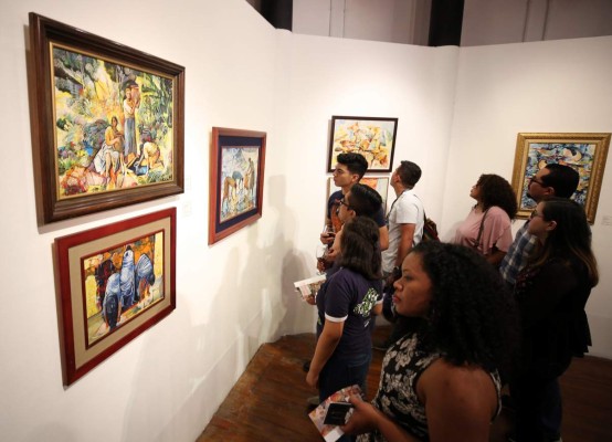 Rinden honor a la memoria del artista benigno Gómez