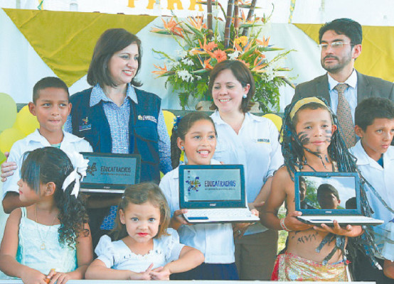 Benefician a escuelas con energía solar