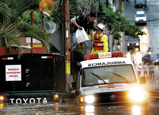 Horas de angustia por tormenta en Tegucigalpa
