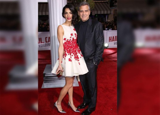 Cupido no mira el carné de identidad... Parejas de famosos con edades distantes