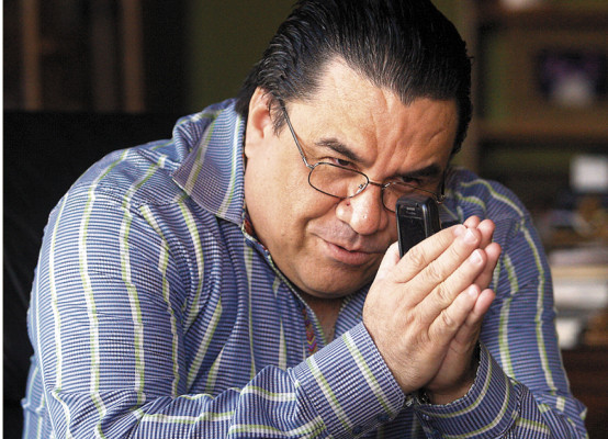 Lobo concedió facultades de 'superministro” a Corrales