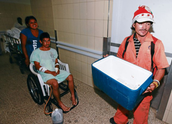Invirtieron sus 'pascuas” en alimentos para pacientes