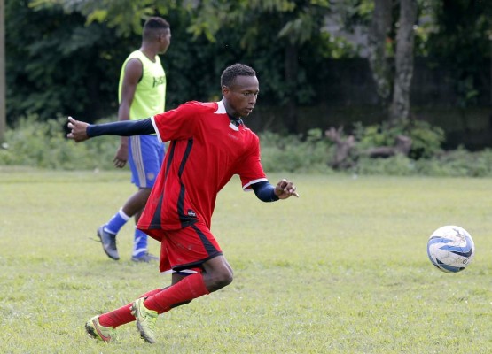 Osman Melgares: 'con los pies en la tierra...”