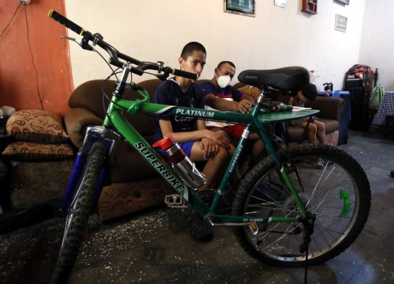 Agente policial y comerciante, el sacrificio de un padre por su hijo