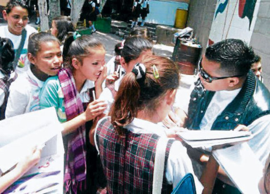 Cheese con Gata Freak en la cima