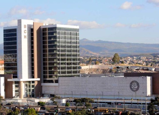 Cambio de monedas no se puede realizar en Banco Central