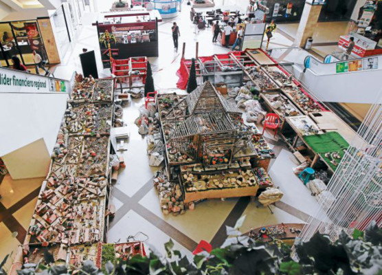 El portal de Belén recobra vida en la capital hondureña