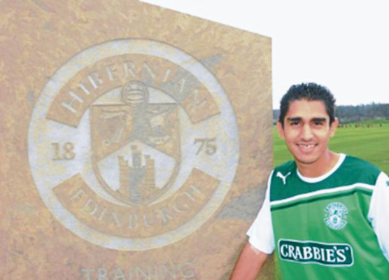 Pitbull Claros está feliz en el Hibernian