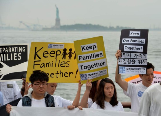 Papa Francisco pide acciones urgentes para proteger niños