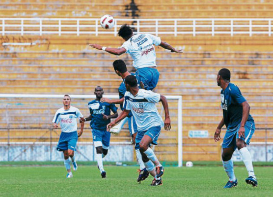 Selección Mayor se concentra en SPS