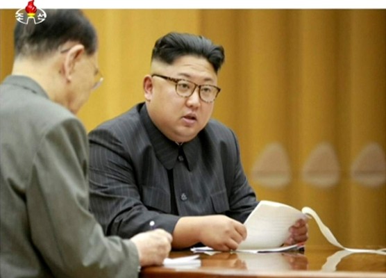 EEUU lanzará 'masiva respuesta militar' en caso de amenaza de Corea del Norte &nbsp;