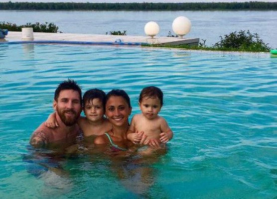 Elegancia, sobriedad y amor... así recibieron 2017 los mejores jugadores del mundo