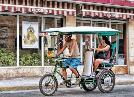 Benedicto XVI inicia mañana gira