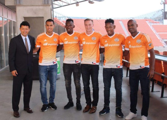 Romell Quioto: 'Trabajamos para poner el nombre de Honduras en alto'