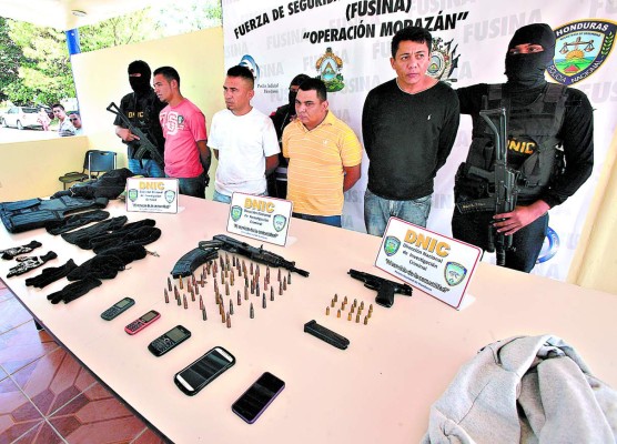 Caen 4 implicados en asalto a alcalde