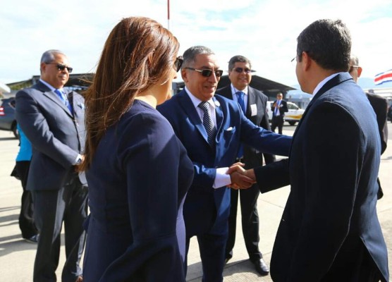 Presidente Hernández participa en Cumbre Sica que se realiza en Costa Rica
