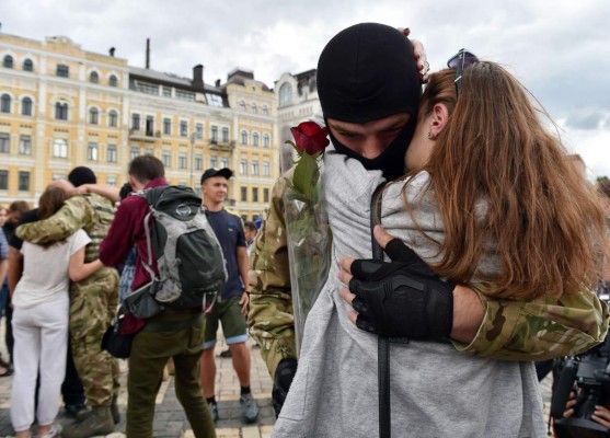 Rebeldes prorrusos aceptan alto el fuego ofrecido por Kiev