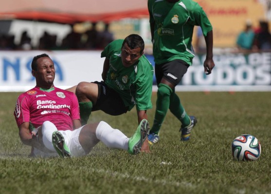 Marathón avanza con polémica ante el Real Honduras