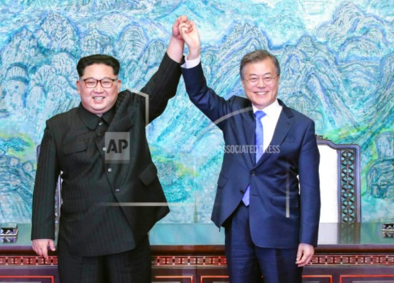 Norcorea empareja huso horario al de Surcorea