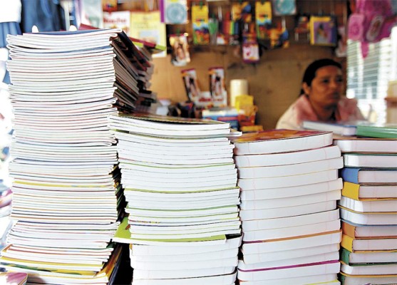 ¿Cómo ahorrar al comprar la lista de útiles escolares?