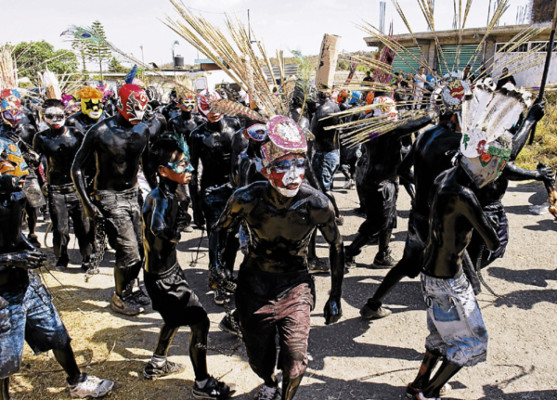 Los Pintados, un carnaval que pinta a los tacaños