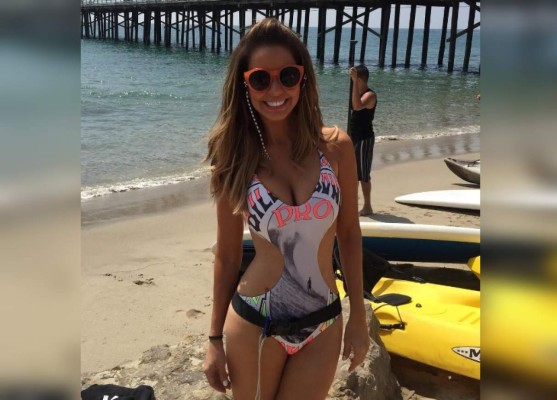 Myrka Dellanos deslumbra con cuerpazo a sus 51 años