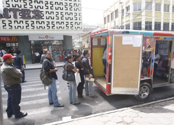 Altas expectativas generan ferias de empleo