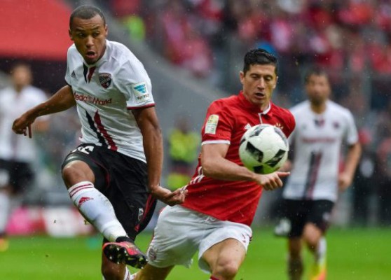 El modesto Ingolstadt abrió el marcador el paraguayo Dario Lezcano (8), en el primer tanto encajado por el Bayern esta temporada en la Bundesliga.