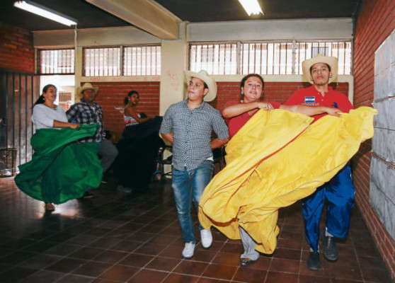 Un encuentro con el folclore