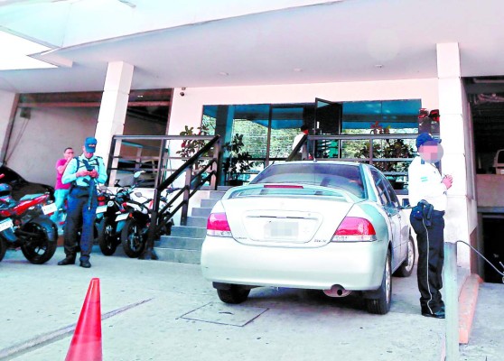 Investigarán de oficio contrato de vigilancia