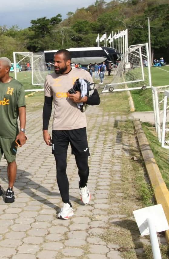 ¡Dos bajas! El 11 titular con el que dbutaría Honduras en Nations League ante Surinam