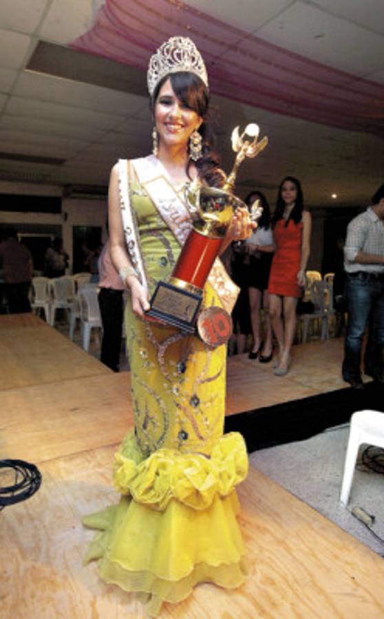 Daniela Ferrera es la soberana de Ferisur 2011