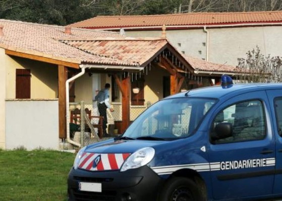 Encuentran 5 cuerpos de bebés en una casa en Francia