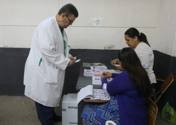 Los pequeños detalles que han surgido en estas elecciones primarias