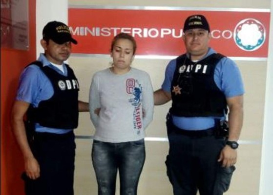 Siguen desmantelando centros de masajes en la capital de Honduras