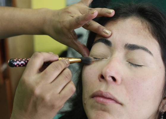 Ojos pequeños para lograr una mirada de impacto