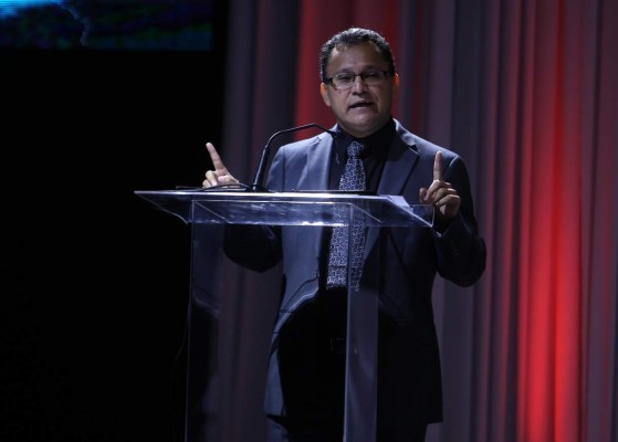 Carlos Mauricio Flores: 'Nuestra Honduras tiene una riqueza humana que sobresale y destaca en las artes”