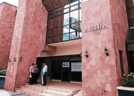 Banca hondureña baja en un 3 por ciento las tasas de interés